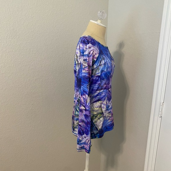Athleta Rash Guard - Picture 5 of 8